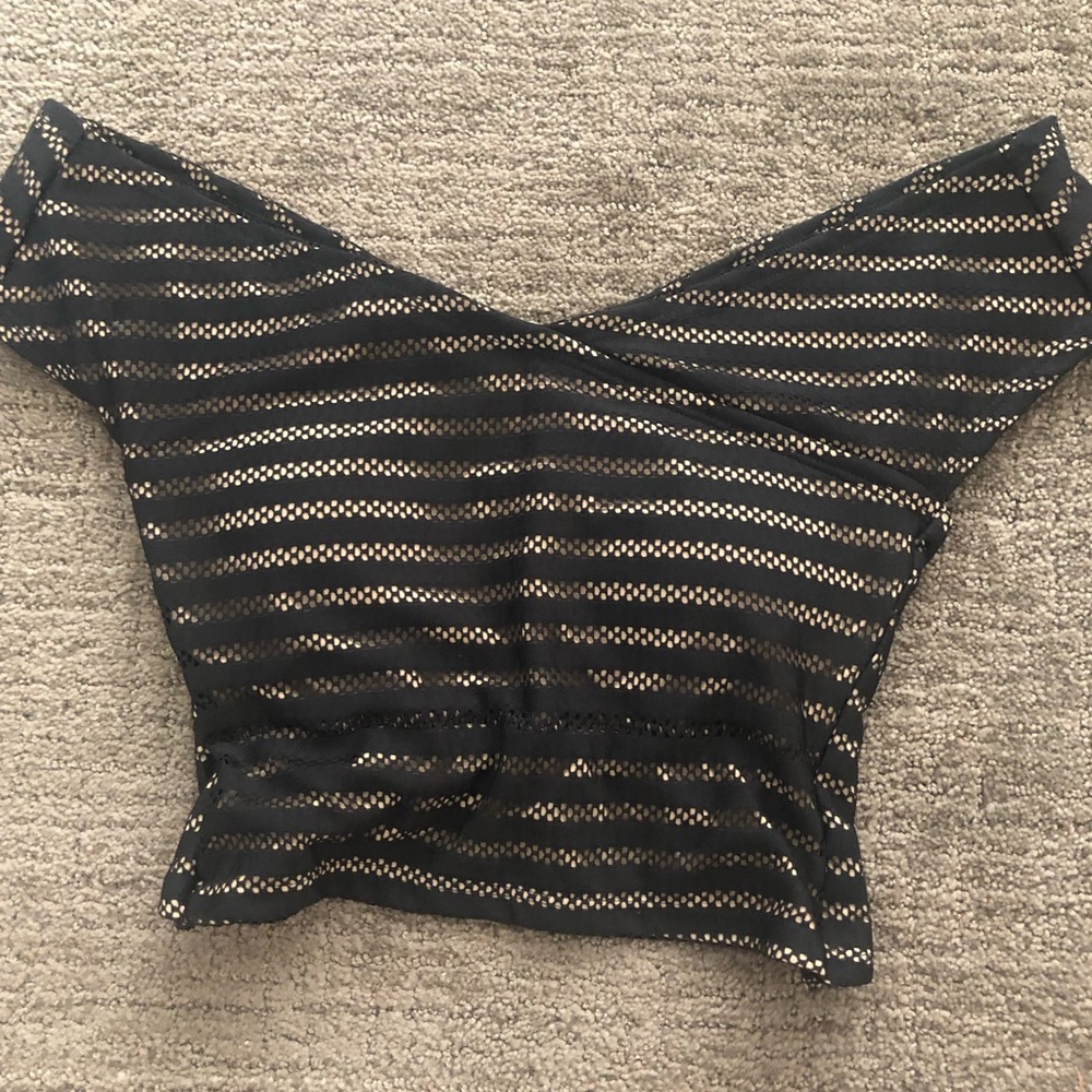 Kortni Jeane Laced Black Off the Shoulder Top S